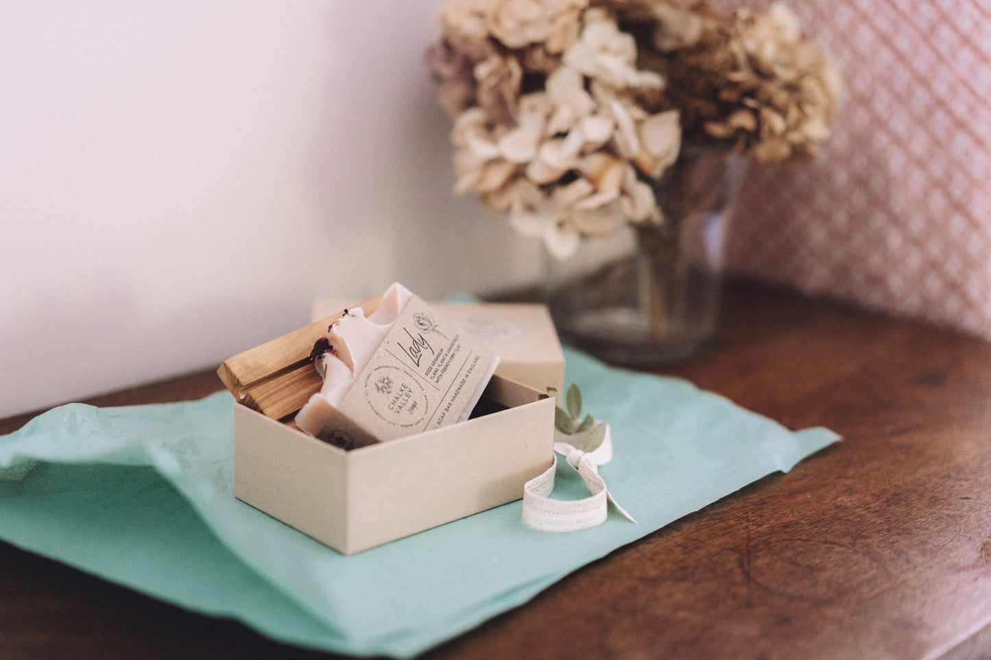 Aurora - Luxury Gift Box