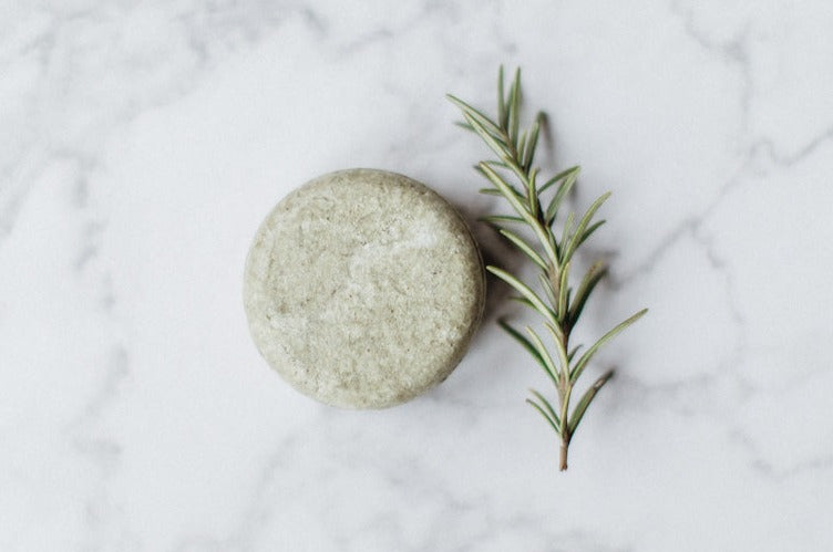 GREEN QUEEN - Strengthening Solid Shampoo